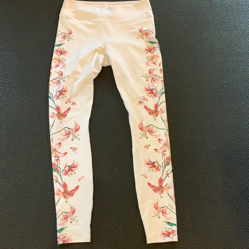Fabletics leggings.